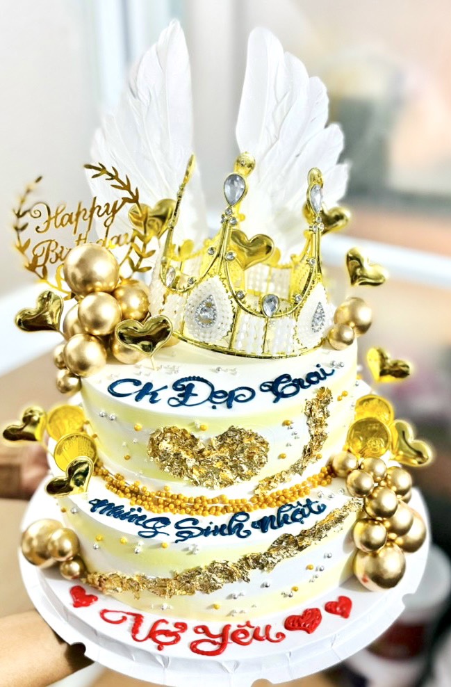 26 Mẫu bánh sinh nhật tạo hình vương miện đẹp nhất hiện nay - Bánh Thiên  Thần : Chuyên nhận đặt bánh sinh nhật theo mẫu