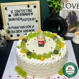 Bánh thọ tặng bà