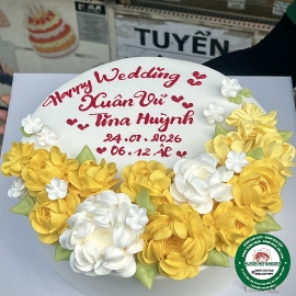 Bánh cưới tone vàng trắng