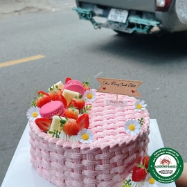 Bánh kem tươi hồng đẹp 010