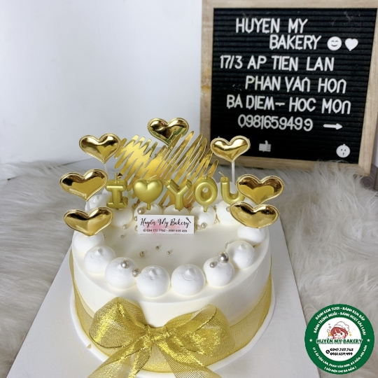 Bánh Kem màu vàng nhẹ cute 002