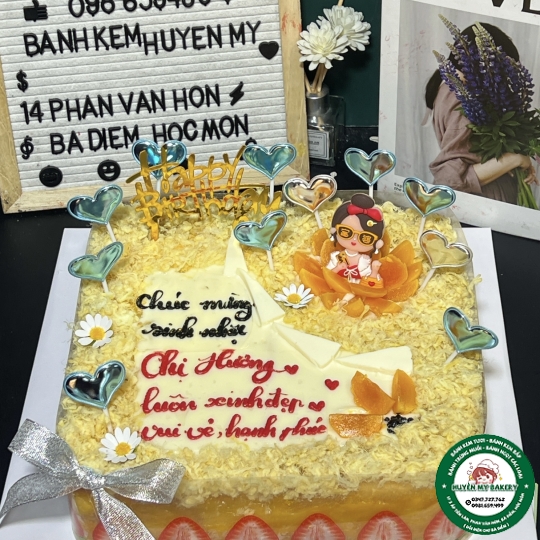 Bánh sinh nhật Bông Lan Trứng Muối Hình vuông