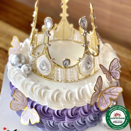 BÁNH SINH NHẬT VƯƠNG MIỆN XINH