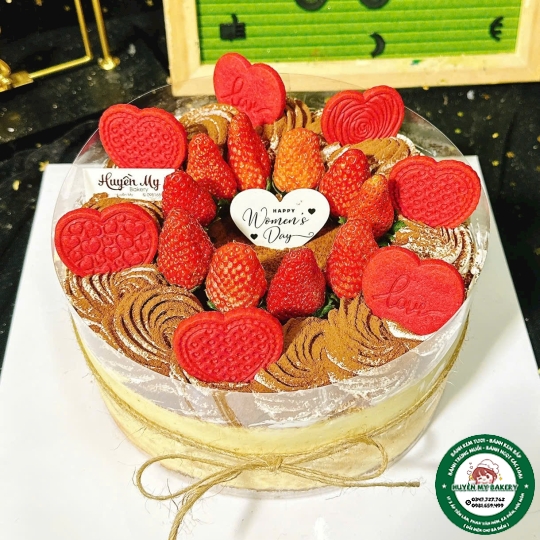 Bánh Kem Tiramisu dâu tây 01