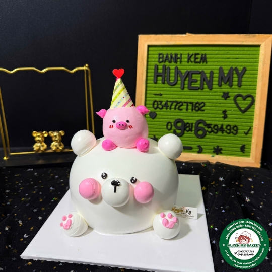 Bánh Kem mặt con gấu con heo 