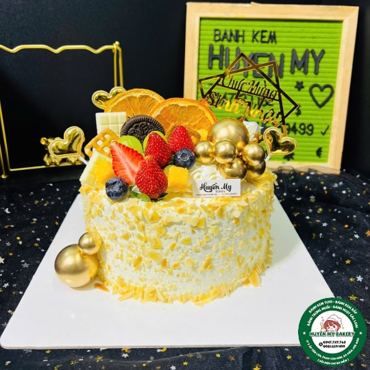 Bánh Kem Bắp Trái Cây 03