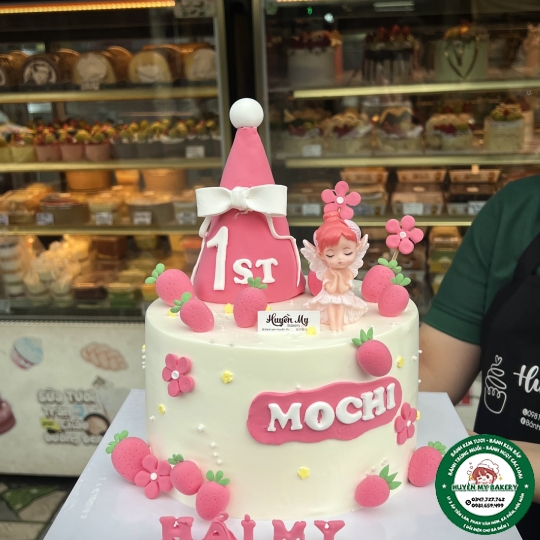 Bánh sinh nhật bé gái tone Hồng Dâu