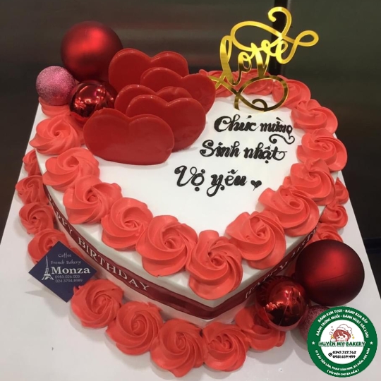 bánh kem trái tim 1004