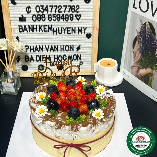 Bánh Sinh Nhật Tiramisu trái cây