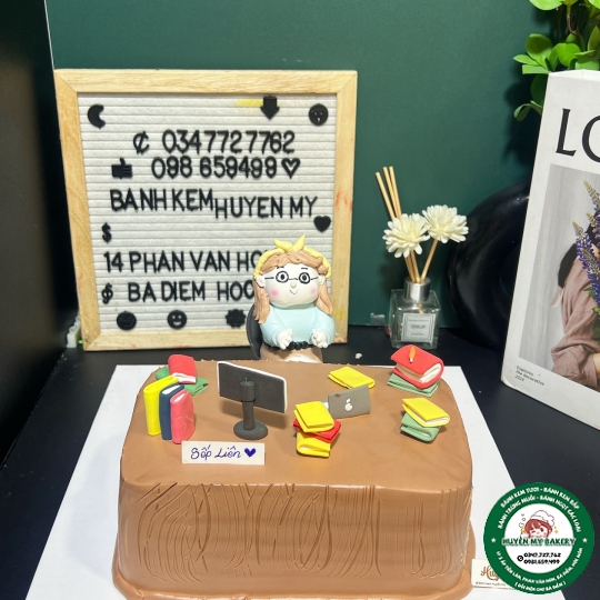 Bánh Kem tạo hình tặng sếp (nam-nữ)