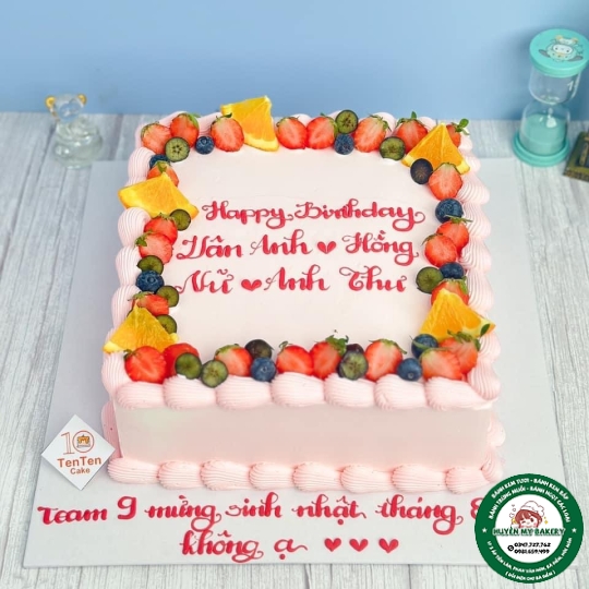 Bánh kem vuông sinh nhật tháng công ty